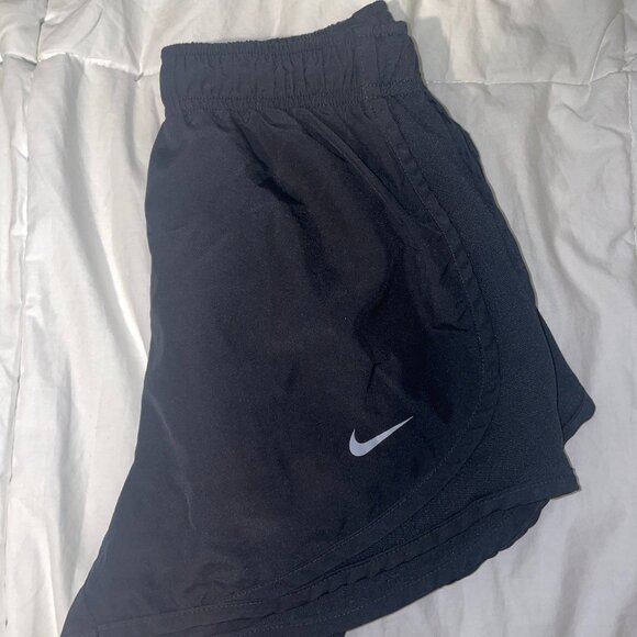 Nike XS Black Dri-Fit Shorts - Picture 1 of 3
